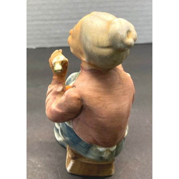 Vintage Norleans Japan Figurine Old Woman Gardener Harvest Carrots 5" Tall - Picture 7 of 8